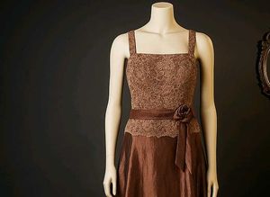 Sale 🎉🎊Elegant Brown Ethnic Gown