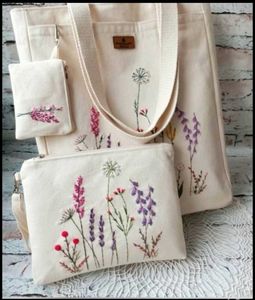 Embroidered Floral Canvas Tote Bag Set