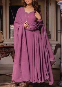 PLUM HANDWORK ANARKALI 💟🌸✨*