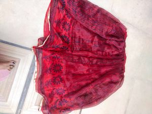 Skirt Red Flower Print.