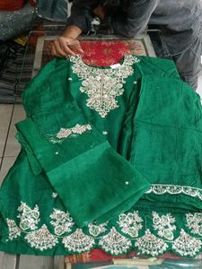 Emerald Green Embroidered Xl Salwar Kameez