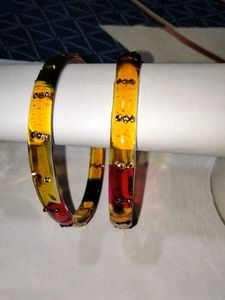 Multicolour Glass Bangles