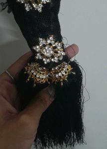 Elegant Jadai with Sparkling Stone