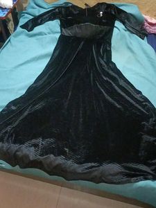 Elegant Black Velvet Maxi Dress