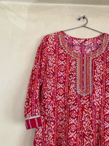 Red &amp; White Ethnic Kurti
