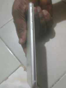 iPhone 7 - Good Condition