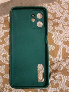Used Case ... Realme 9i 5g Phone Cover..... Dark Green Colour... Has Protective Glass Fram On Camara Side In Case