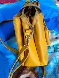 Chic Mustard Handbag