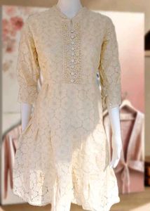 BEAUTIFUL BEIGE LACE DRESS