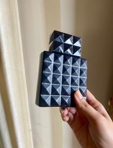 Dark Bricks Perfume