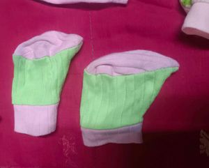 mittens ...caps n clothing