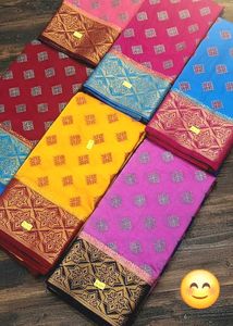 Magenta &amp; navy blue Patterned Saree