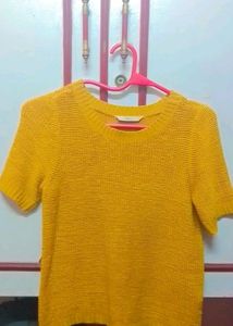 Size : S  , Colour : Yellow , Material : Jute , Brand : ONLY