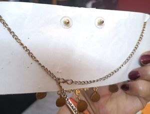 Choker Set With Red Stone Embedded