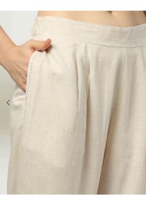 Elegant Grey Capri Pants