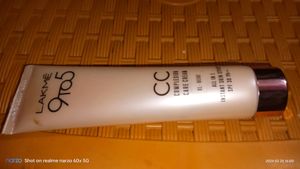 Lakme 9to5 (01-beige) Natural Glow Foundation