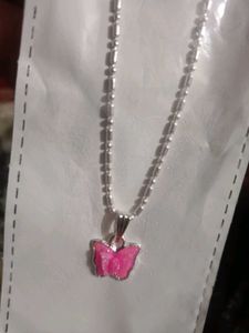 Butterfly Pendant Necklace (it&#39;s fully untouched)