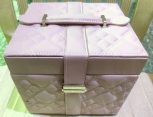 Faces Canada Trousseau