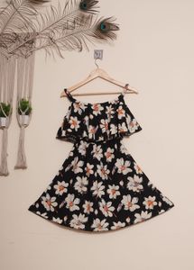 Summary knee length flower printed dress