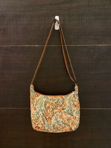 Savana Floral Sling Bag