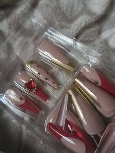 Savana Press On Nails