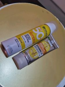 Garnier Sunscreen &amp; Cleanser Set