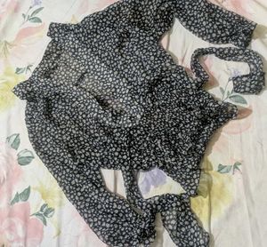 Floral Print Tie-Front Top