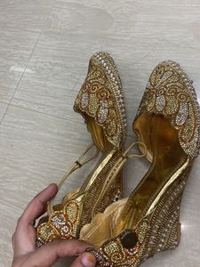 Beautiful Diamond Mojdi Heel