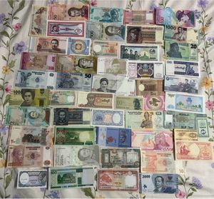 World Currency Collection
