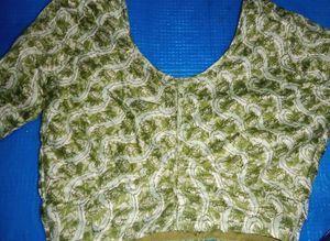 Elegant Floral Print Saree