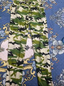 Camo Print Joggers for 8-9 years kids