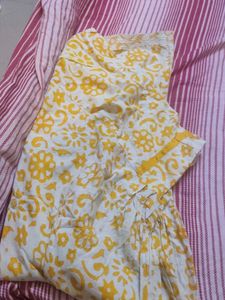 Kurta Salwar Set Batik Print