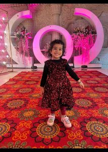 Girls&#39; Sparkly Party Dress