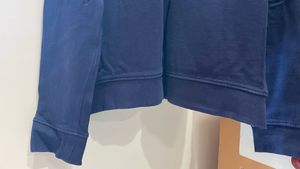 Cute H&amp;M Sweatshirt