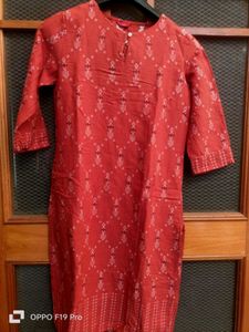 Combo Of W Kurti & Chikankari Pant