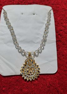 Elegant Crystal Necklace 😻