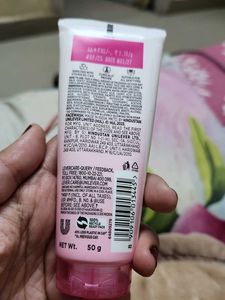 Glow &amp; Lovely Facewash