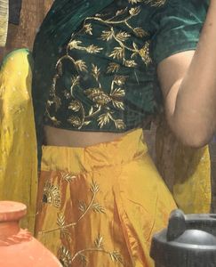 🌸Golden Embroidered Lehenga💛🥻