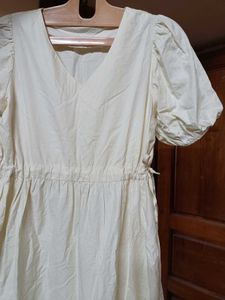 TIERED PUFF SLEEVE DRESS