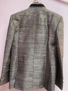 Men&#39;s shute &amp; Blazzer