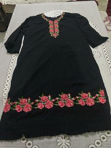 Black Embroidered Kurta