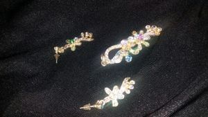 Pendant Set With Chain