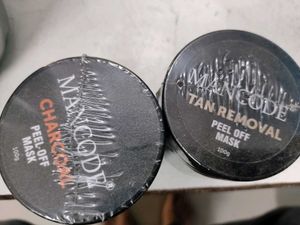 Combo Of Charcoal Peeloff Mask And Tan Removal