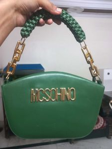 Beutiful GREEN SLING BAG 🍃🌺