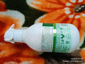 Simple Replenishing Cream Cleanser