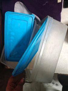 Plastic Medical Containers