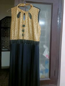 Hot N Stylish Black &amp; Golden Party Gown In Xl Size