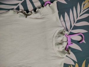 Zara Off White Crop Top