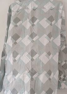 Patterned Men&#39;s Shirt