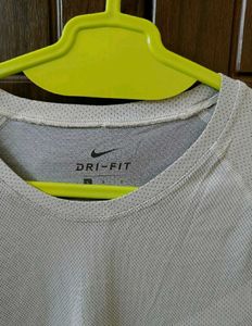 Nike Original Dryfit Size L